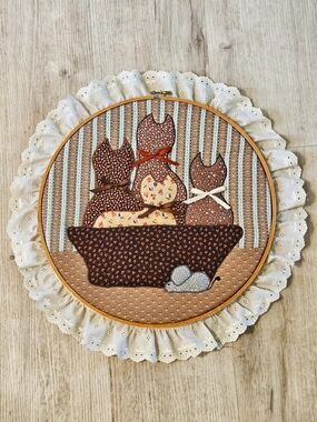 Handmade Appliqué Cat Hoop Wall Art - Brown & Cream 14"